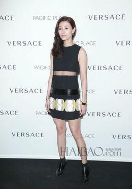 女明星服装图片,女明星们的华丽穿搭解析