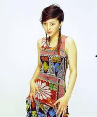 明星 服装设计,明星同款服装设计背后的时尚传奇